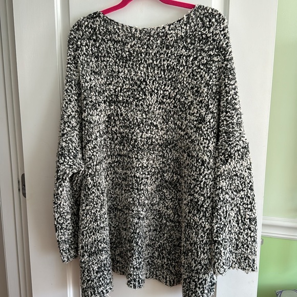 Plus-size over sized comfy soft sweater 2X - Picture 4 of 4